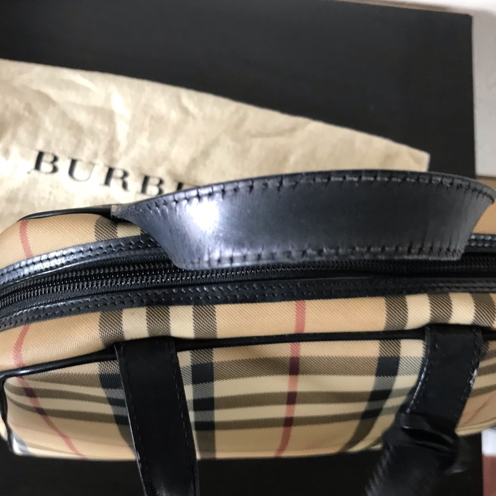 More photos of Burberry bag